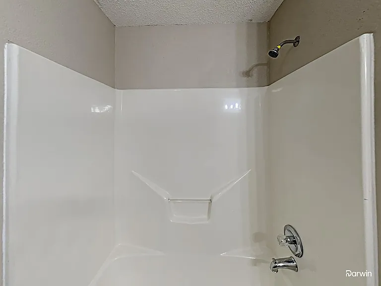 1714 Knob Hill Dr — Photo 10