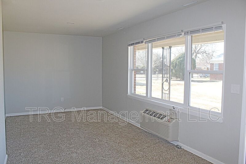 2nd image of 1610 E Jump St