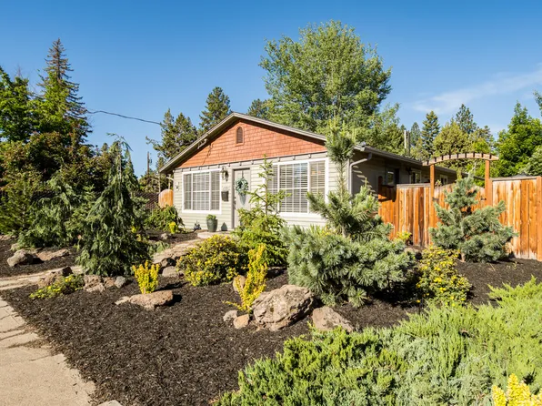 1581 NW 1st St, Bend, OR 97703