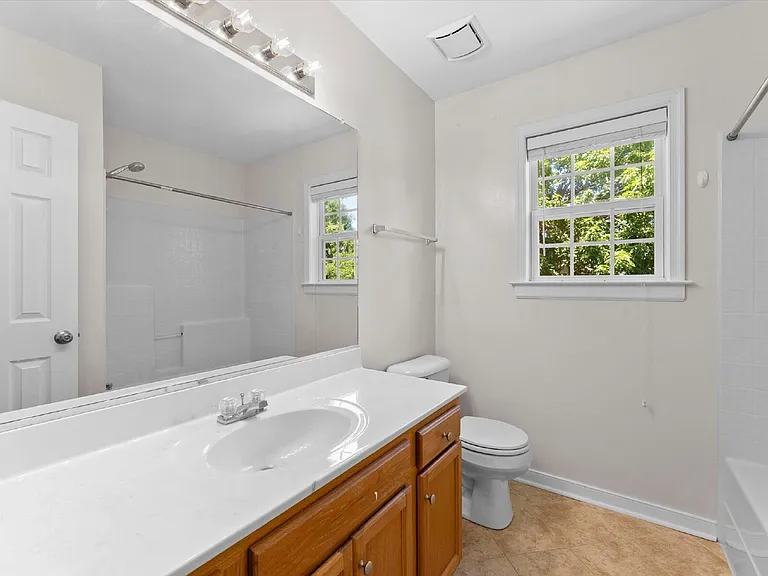 6912 Dartmouth Ave — Photo 28