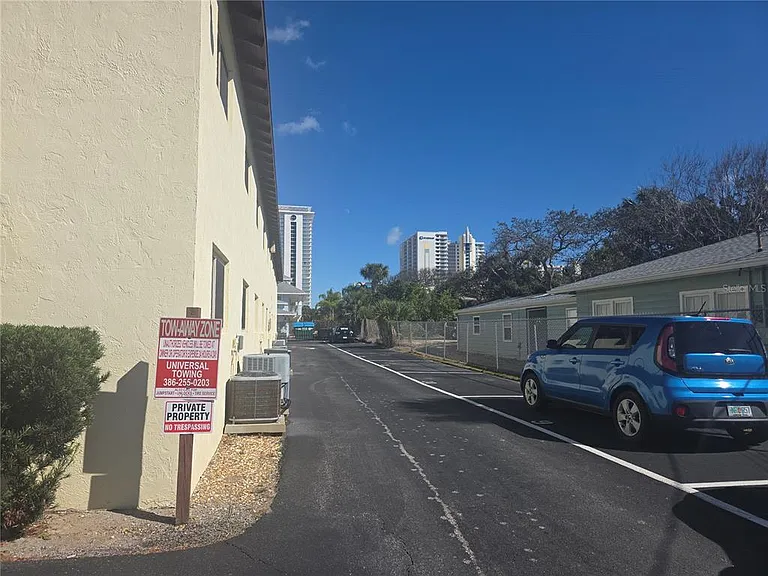 400 Oakridge Blvd #60 — Photo 24