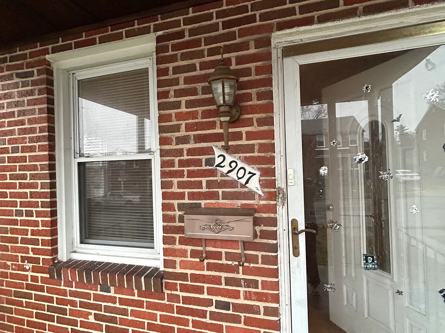 2907 Glendale Ave — Photo 2