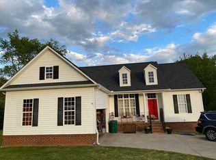 830 W River Grove Cir, Roebuck, SC 29376