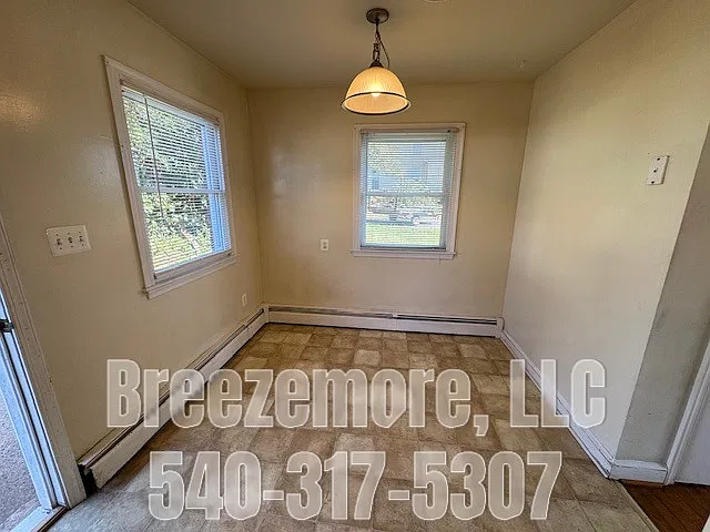 2 bed, 1.5 bath, 1000 sqft, $1,600 — Photo 2