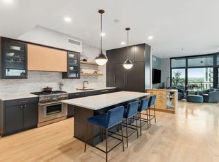 1120 S 2nd St APT 901, Minneapolis, MN 55415