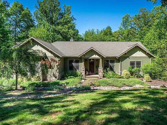 4th image of 895 Langdon Woods Dr
