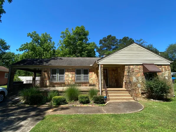 1915 N Wood Ave, Florence, AL 35630