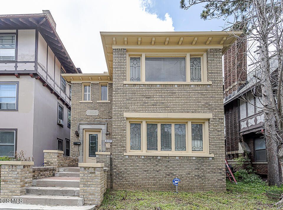 1st image of 2337 Parkwood Ave