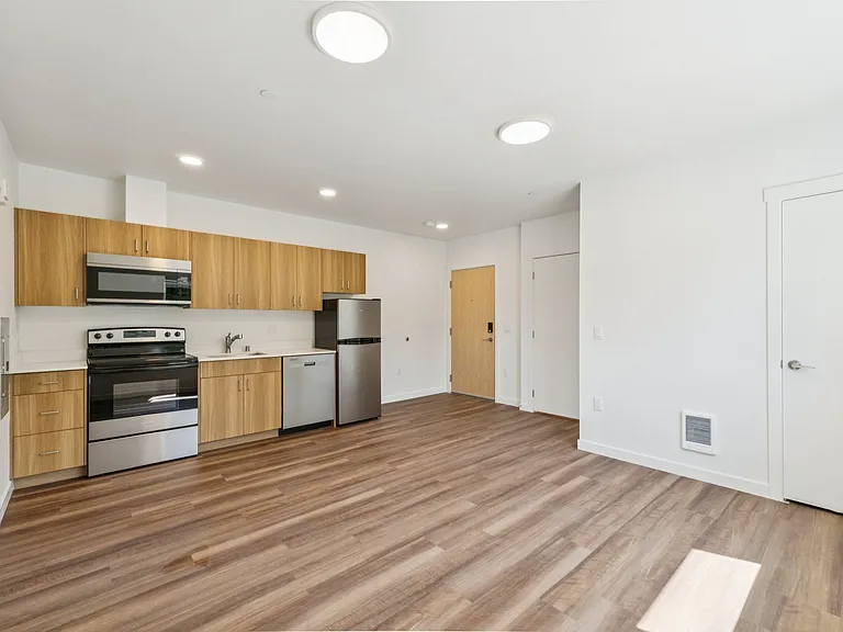 Keystone Apartments — Photo 48