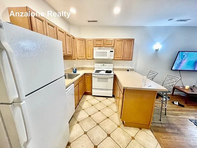 111 Salem St #3 — Photo 7
