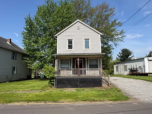 322 Pratt St Photo 1
