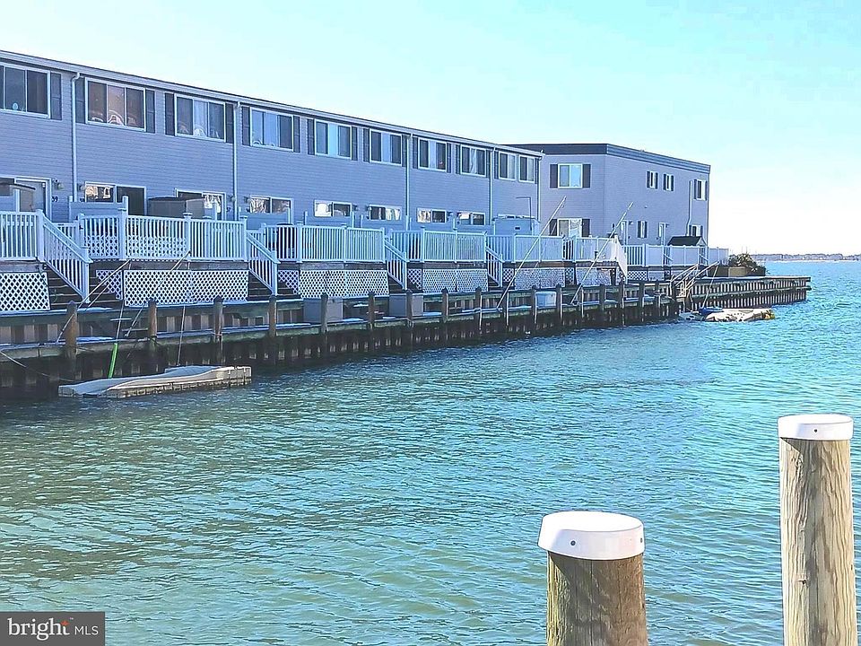 1st image of 720 Rusty Anchor Rd Unit 39C