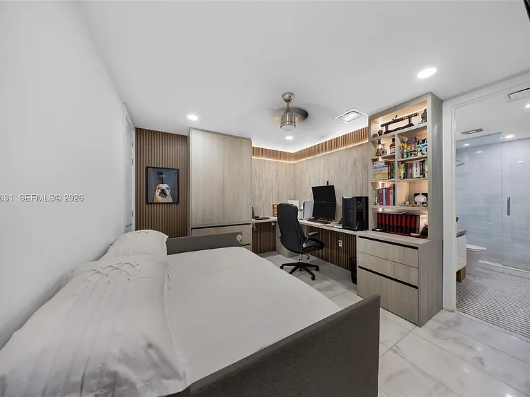 700 NE 26th Ter #2202 — Photo 33