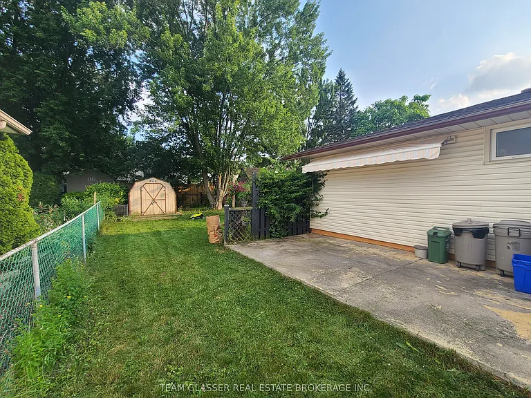 39 Ardsley Rd — Photo 15