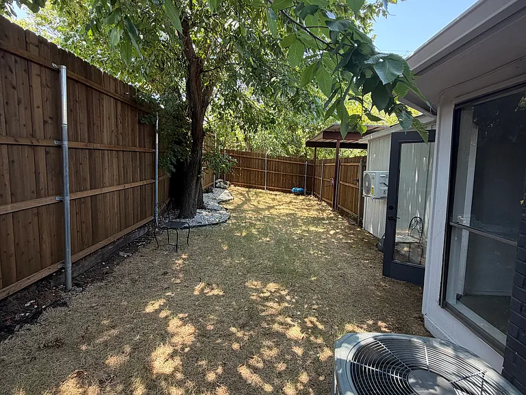 5349 Northridge Blvd — Photo 16