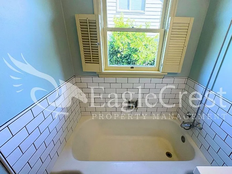 1339 Modoc St — Photo 42