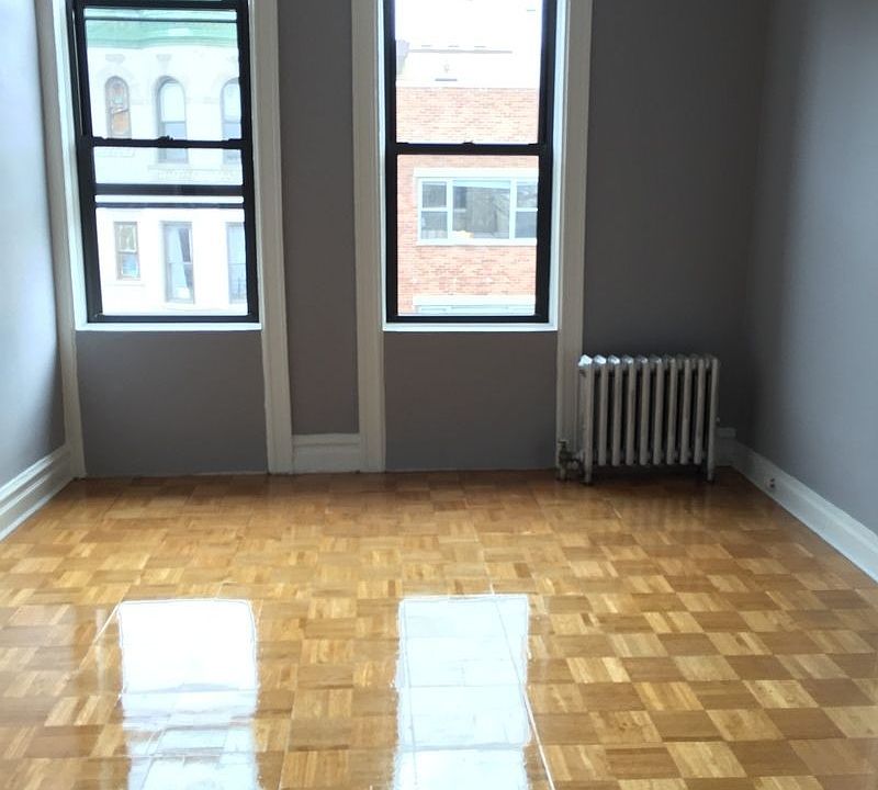 1st image of 307 12th St APT 17
