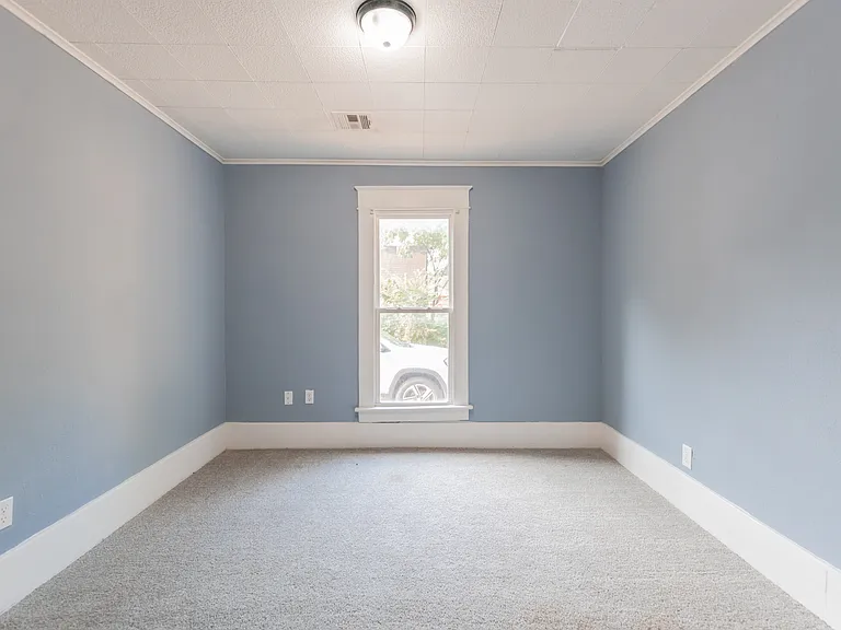 2162 W Lowry St — Photo 23