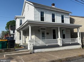 50 E North St