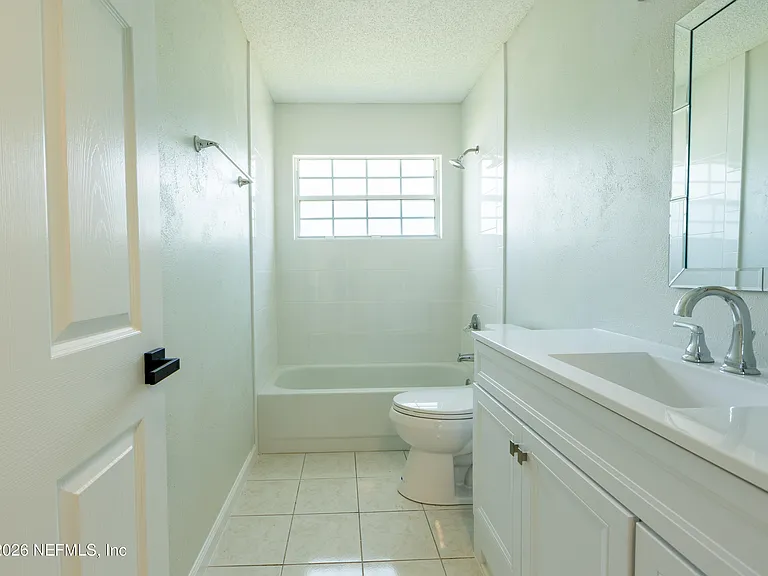 4635 Forest Glen Ct — Photo 11
