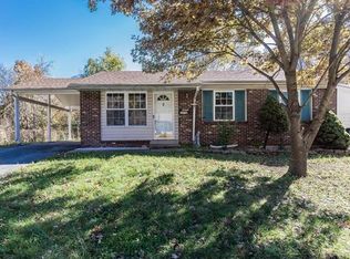 2570 Courtyard Pl, Florissant, MO