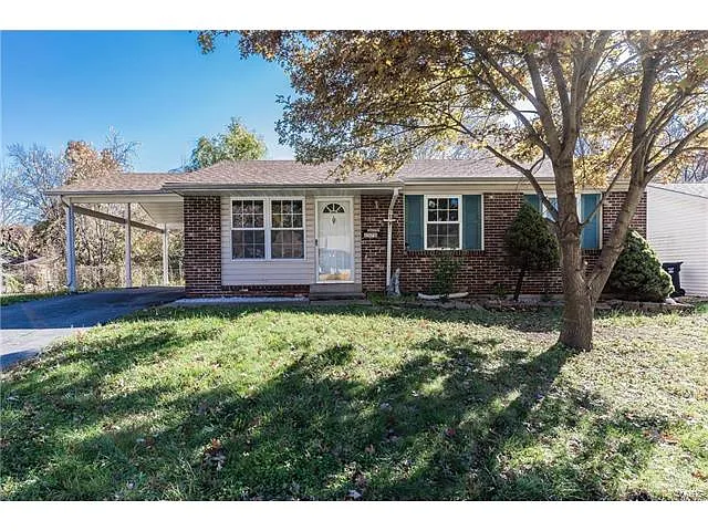 2570 Courtyard Pl photo 1