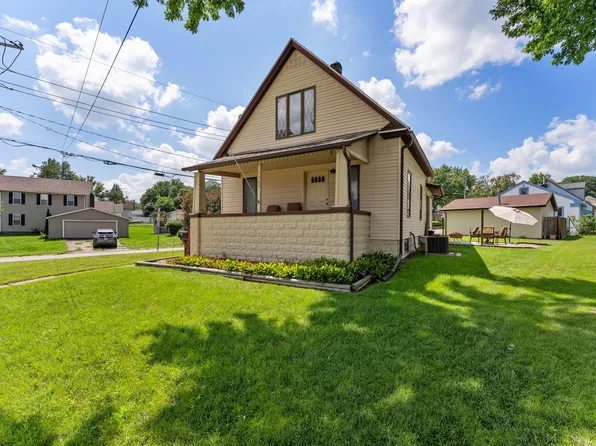 1300 Isett Ave, Muscatine, IA 52761