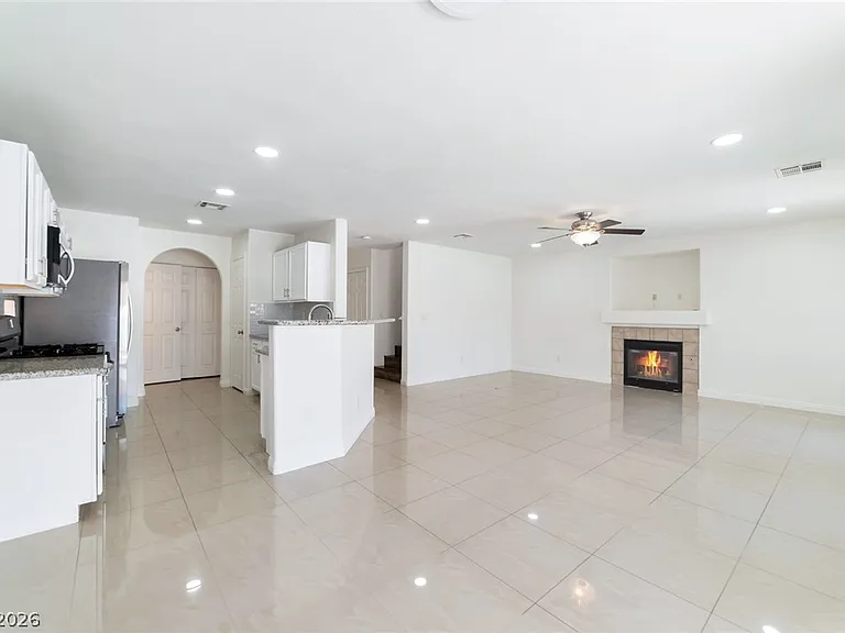 9632 Gatesville Ave — Photo 8