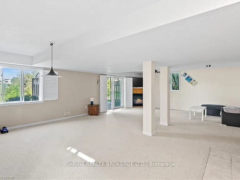 1841 Foxwood Ave #UPPER — Photo 27