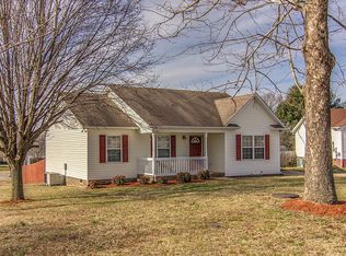2823 Canary Ct, Columbia, TN 38401