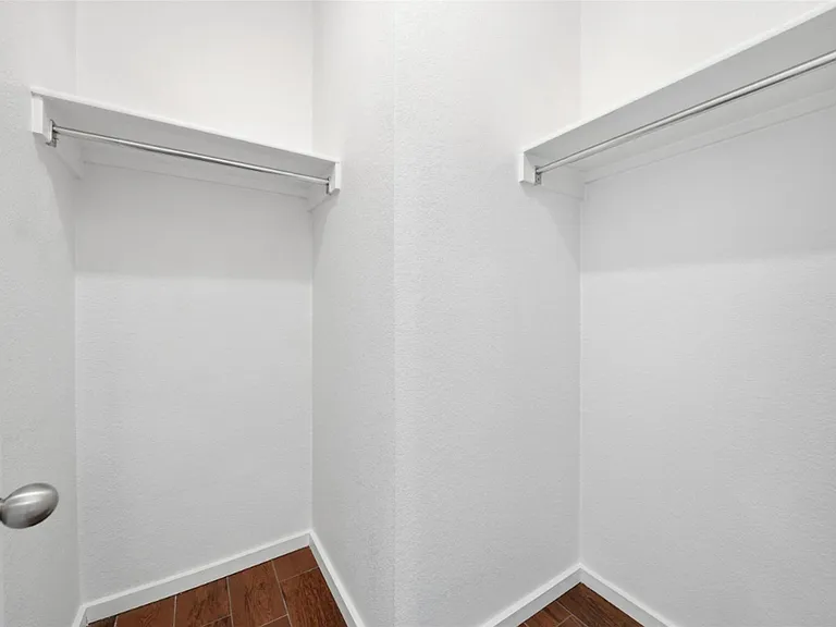 225 Danablu Dr — Photo 33
