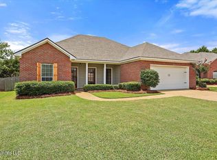 127 Susan Ln, Brandon, MS 39042