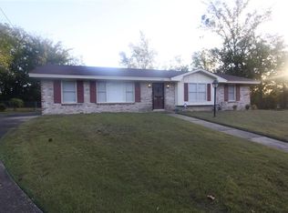 207 Garden Homes Cir, Montgomery, AL 36116