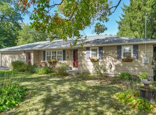 5463 Allen Dr, Hamburg, NY 14075