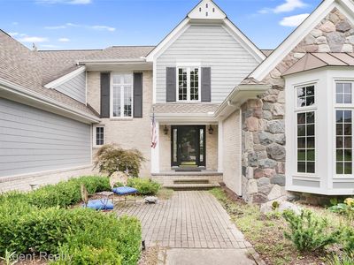 6369 Peach Tree Ct, Rochester Hills, MI, 48306