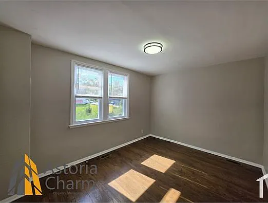 1418 Dukeland St — Photo 10