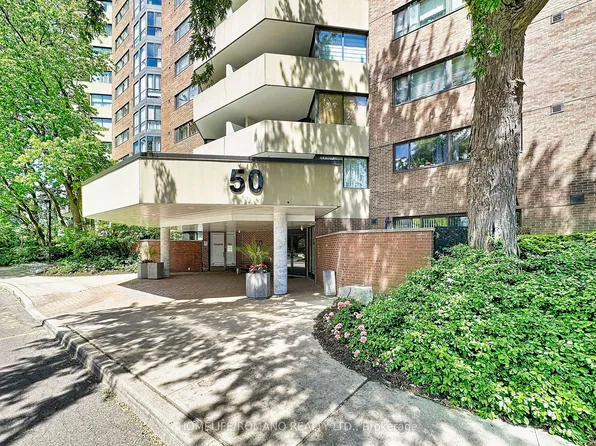 50 Baif Blvd #102, Richmond Hill, ON L4C 5L1