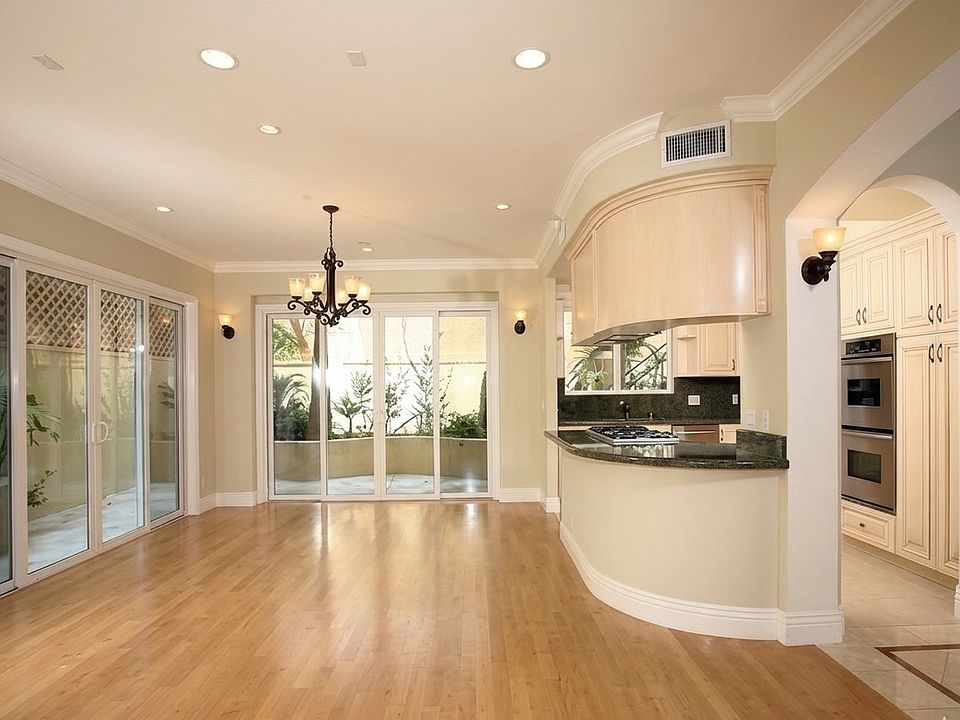1st image of 1540 S Bentley Ave APT 103