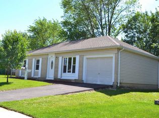 450 Berkshire Ave, Romeoville, IL 60446