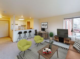 4459 Fremont Ave N APT 303, Seattle, WA 98103
