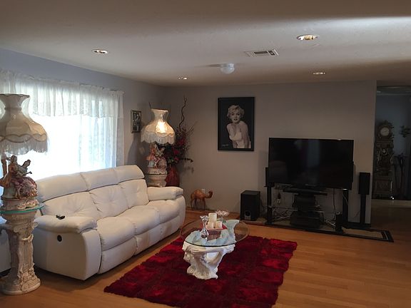 5th image of 25498 Fay Ave