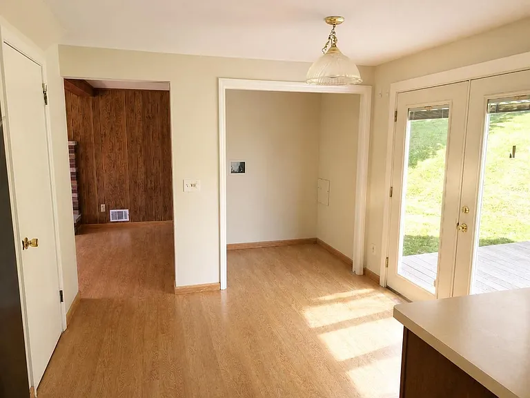 15 Crestview Dr — Photo 7
