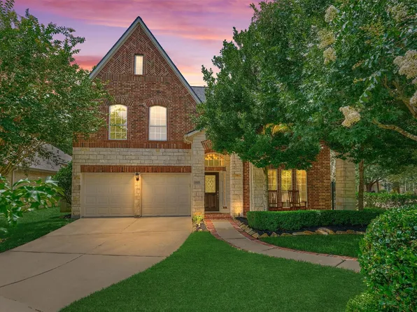 18535 W Laura Shore Dr, Cypress, TX 77433
