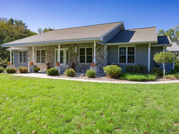 N3605 Householder Ln, Mauston, WI 53948