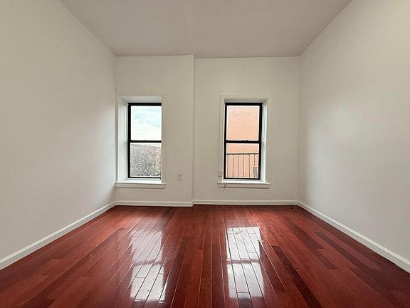 4th image of 1047 Bedford Ave #C3