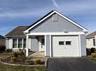 29 Oakham Row, Manchester, NJ 08759