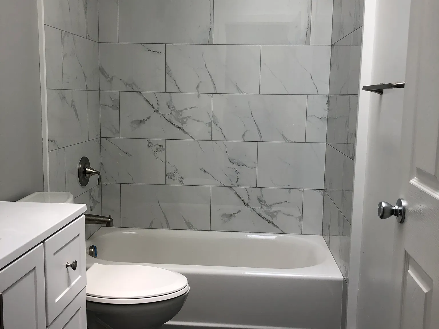 3 bed, 1200 sqft, $2,375 — Photo 3