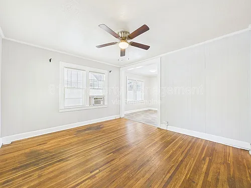 2205 E 59th St Photo 1