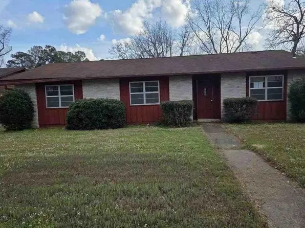 3106 W 36th Ave, Pine Bluff, AR 71603
