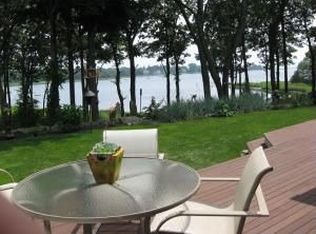 296 Wickford Point Rd, North Kingstown, RI 02852